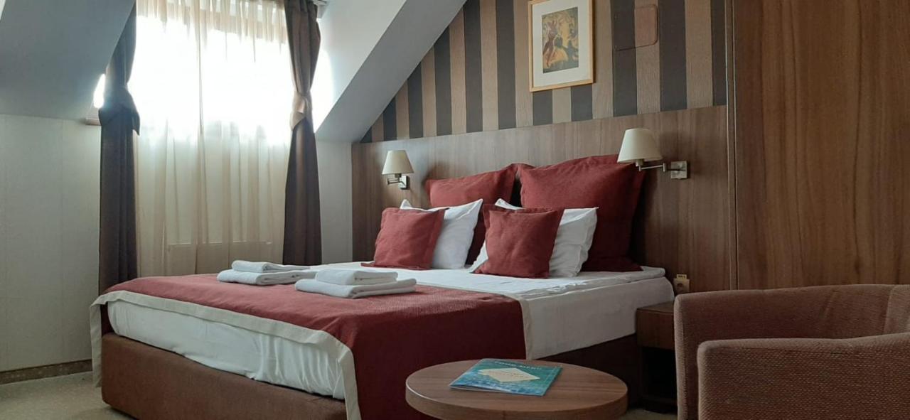 Hotel Gott Brasov Exterior photo
