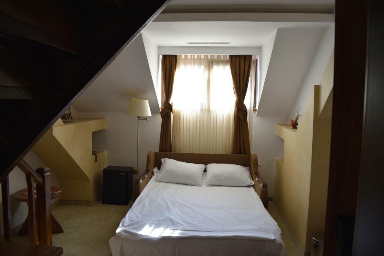 Hotel Gott Brasov Exterior photo
